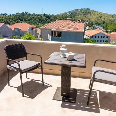 Zupa Dubrovacka, Poolside Retreat Near Dubrovnik בית הארחה מליני