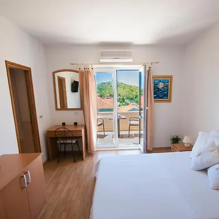 Zupa Dubrovacka Gæstehus 3*