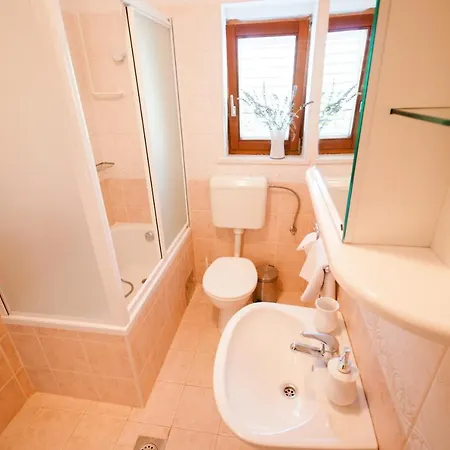 Zupa Dubrovacka Gæstehus