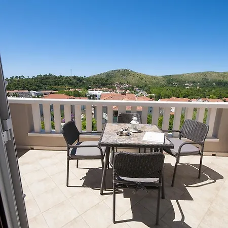 Zupa Dubrovacka, Poolside Retreat Near Dubrovnik בית הארחה