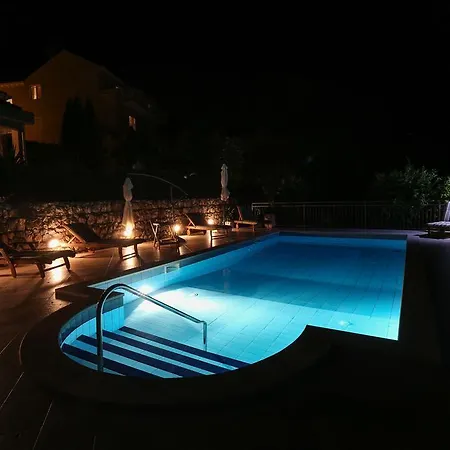 בית הארחה Zupa Dubrovacka, Poolside Retreat Near Dubrovnik מליני