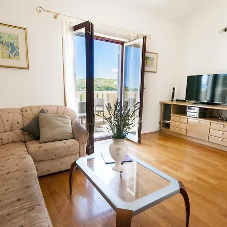 Zupa Dubrovacka, Poolside Retreat Near Dubrovnik 3* מליני