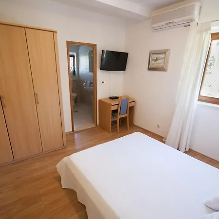 Zupa Dubrovacka Gæstehus