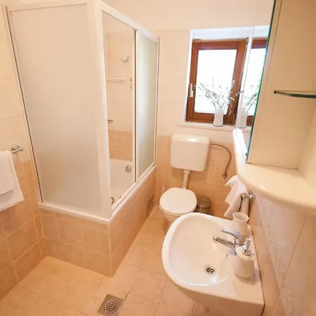 Zupa Dubrovacka Gæstehus