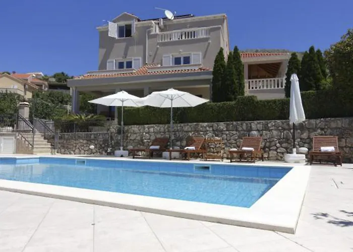 Zupa Dubrovacka 3*