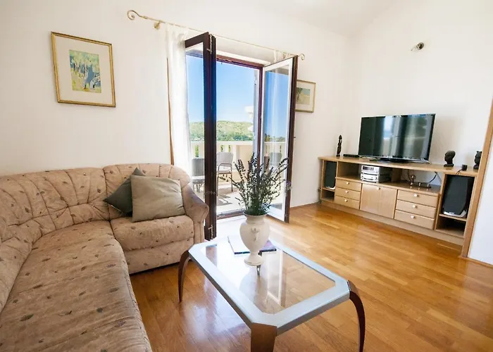 Zupa Dubrovacka 3* Mlini